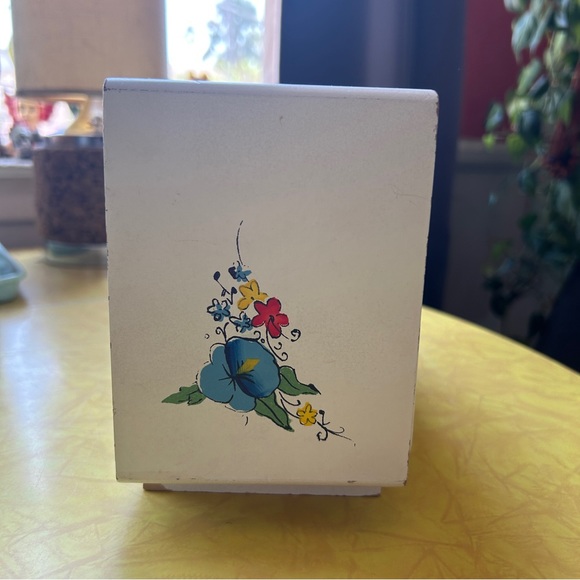 60’s Japanese Jewelry Box - Picture 5 of 7